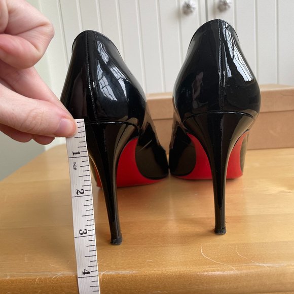 Iconic Christian Louboutin Red Sole High Heel - Picture 8 of 15